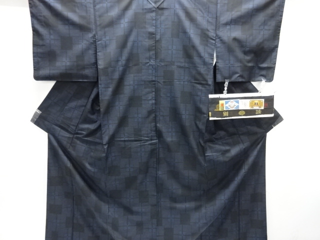 大特価品　重ね枡模様織り出し本場泥大島紬着物(5マルキ)